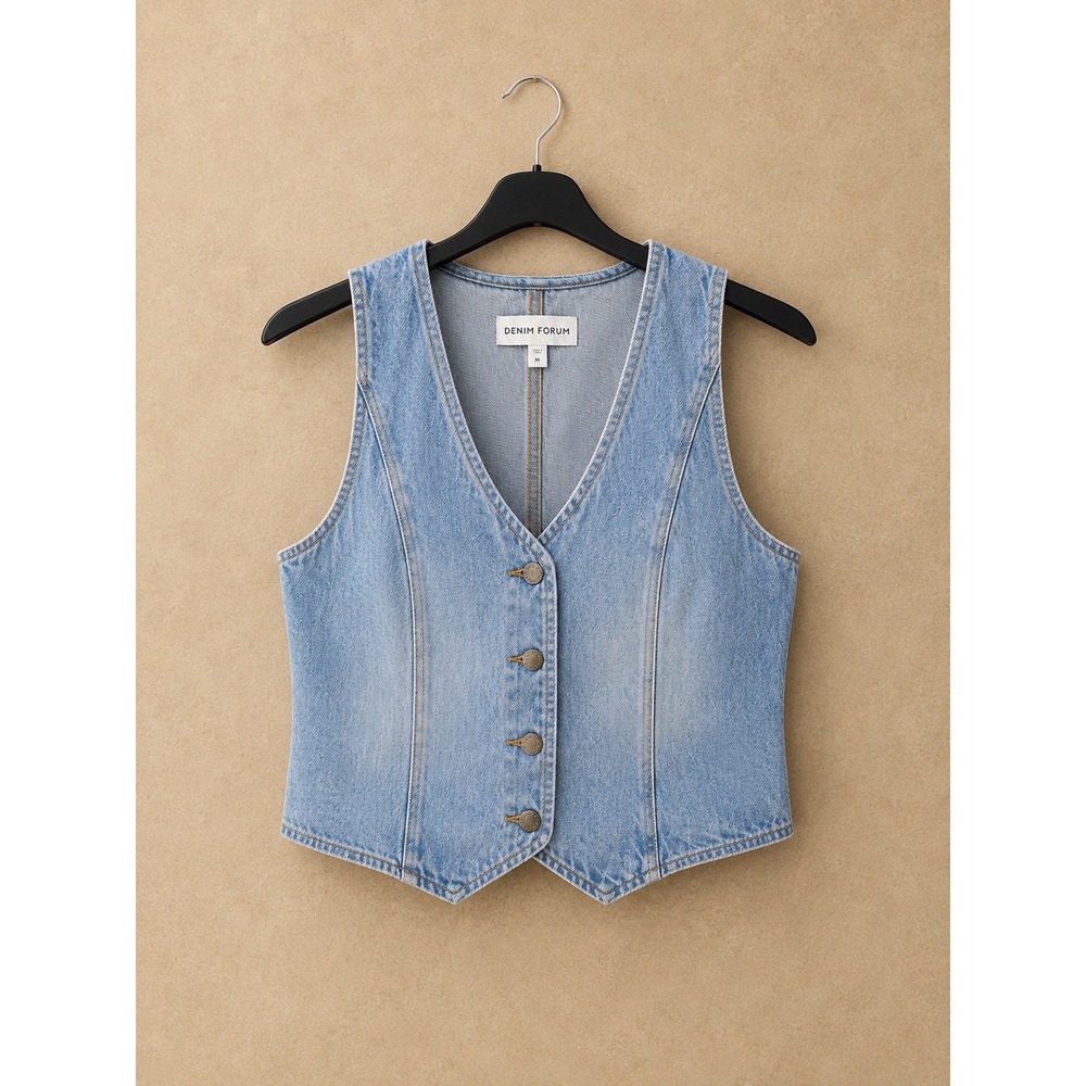 Denim Forum Women Vest M Blue Light Wash Cotton Cropped Button Front 110091
